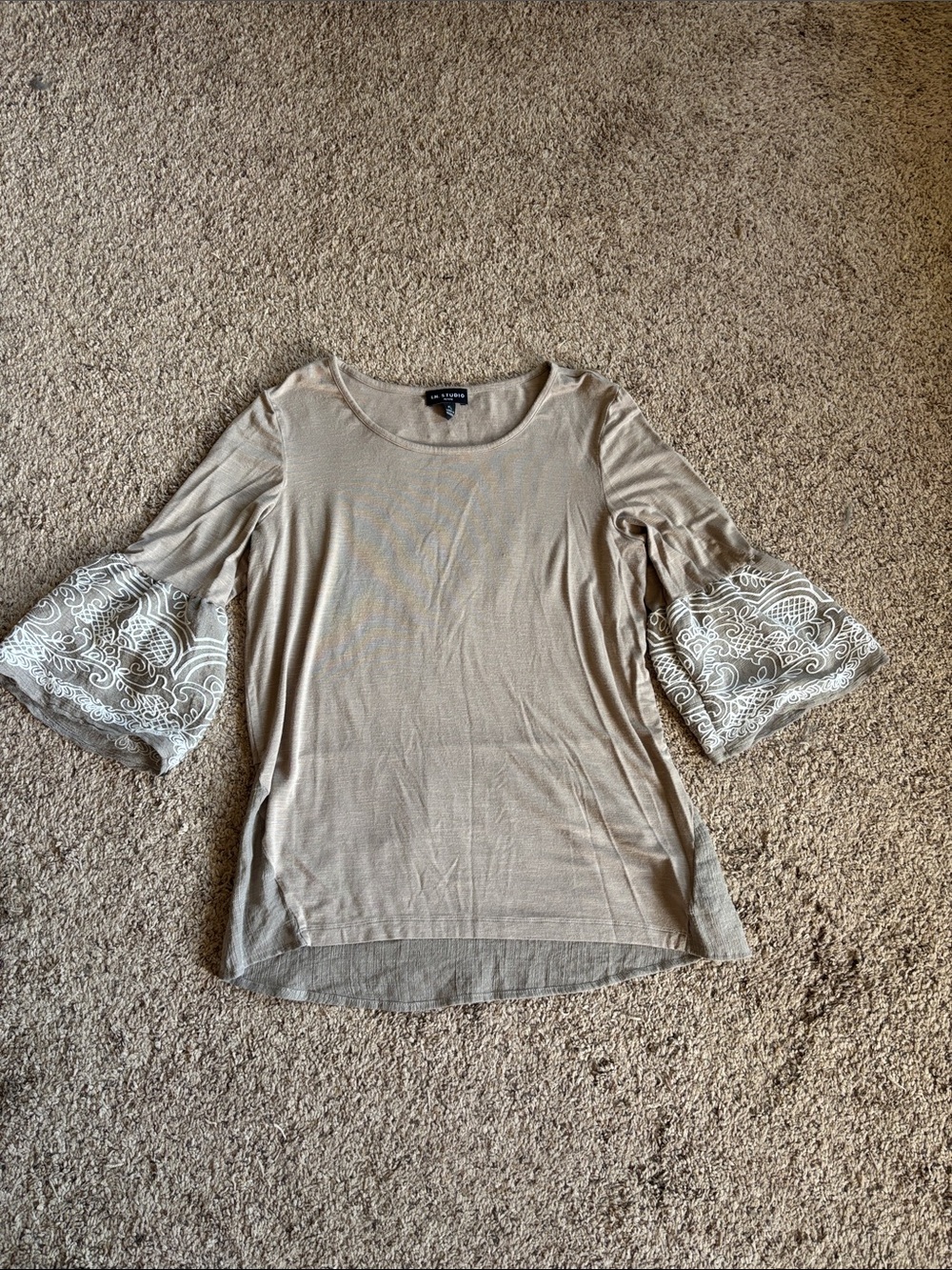 IN Studio Bell Sleeve Embroidered Detail Top PL L